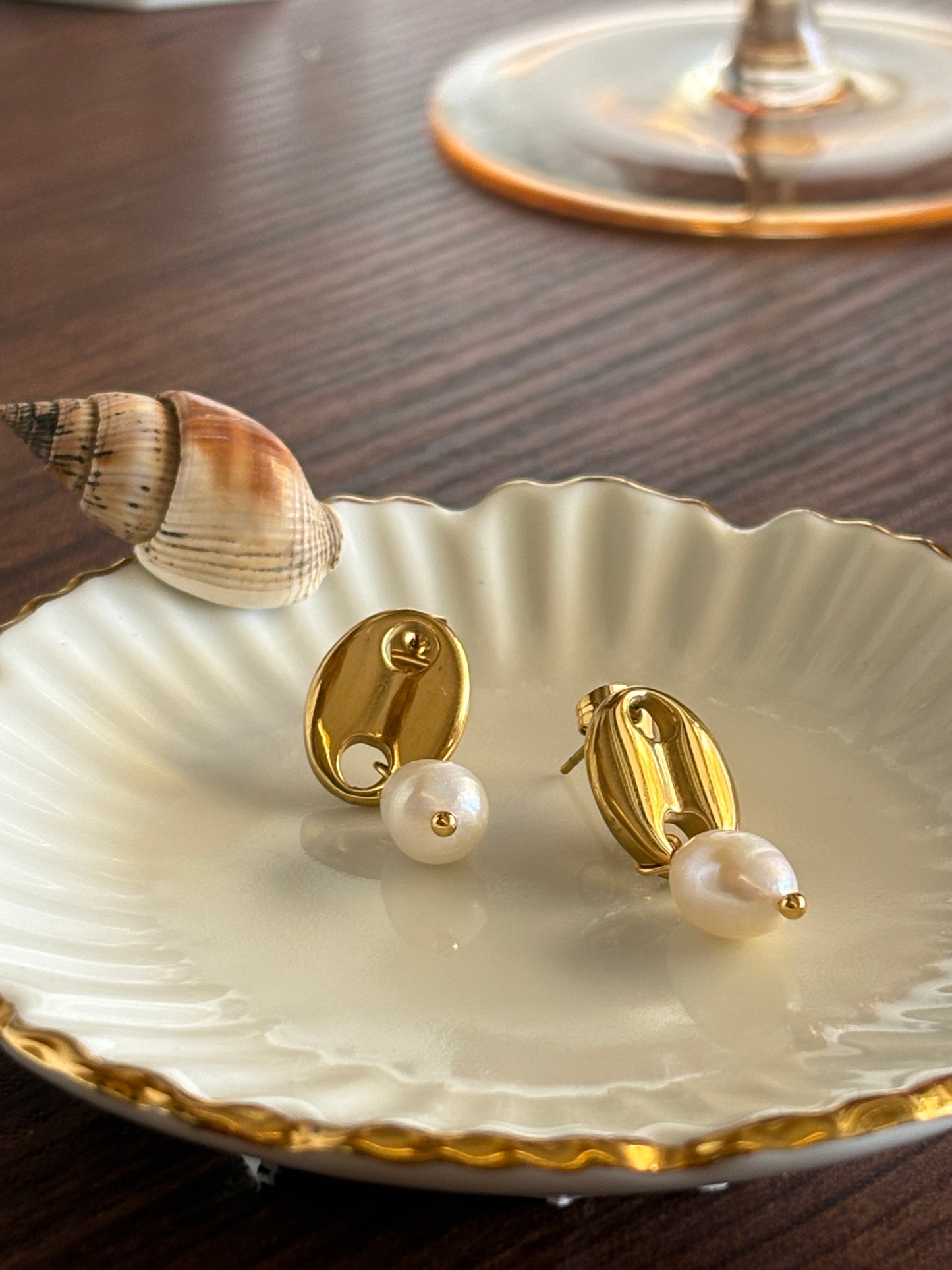 Rinny Earrings - Waterproof, 18k Gold Plated