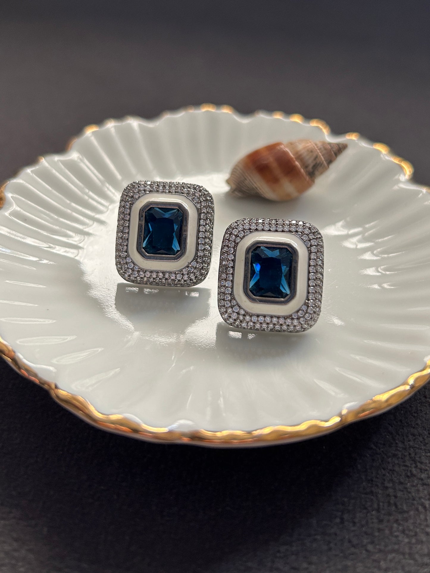 Tiro Earrings - Anti Tarnish, Rhodium Plating