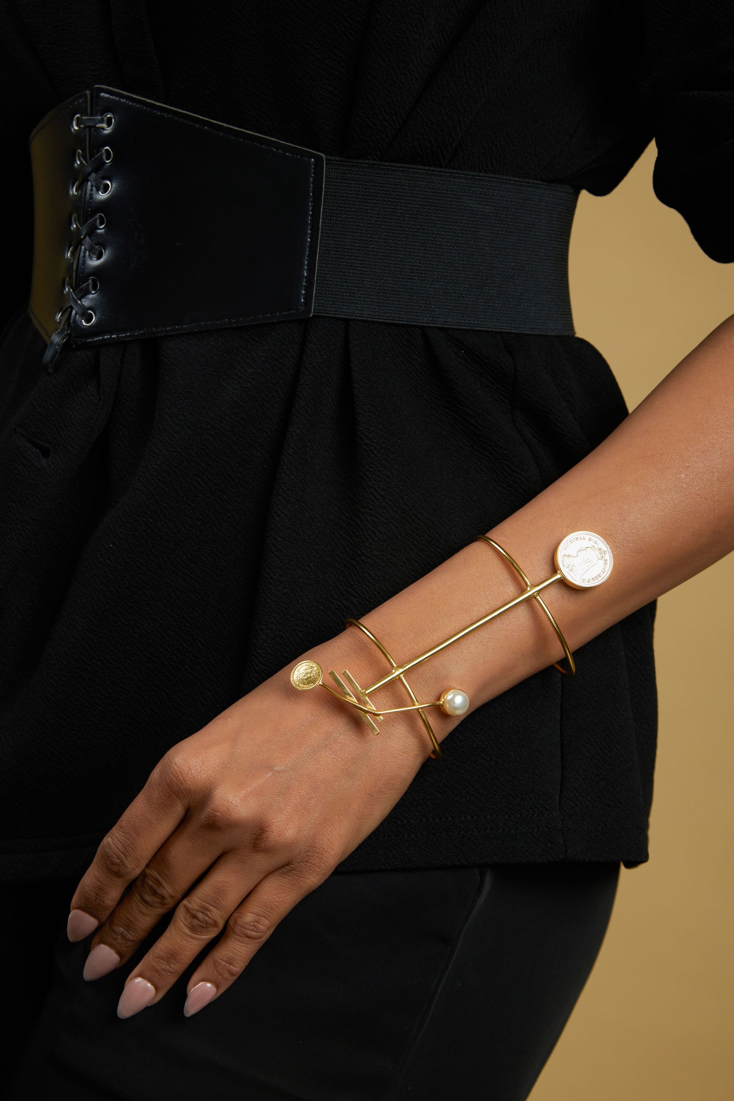 Mezo Cuff Bracelet - 18k Gold Plated, Anti Tarnish