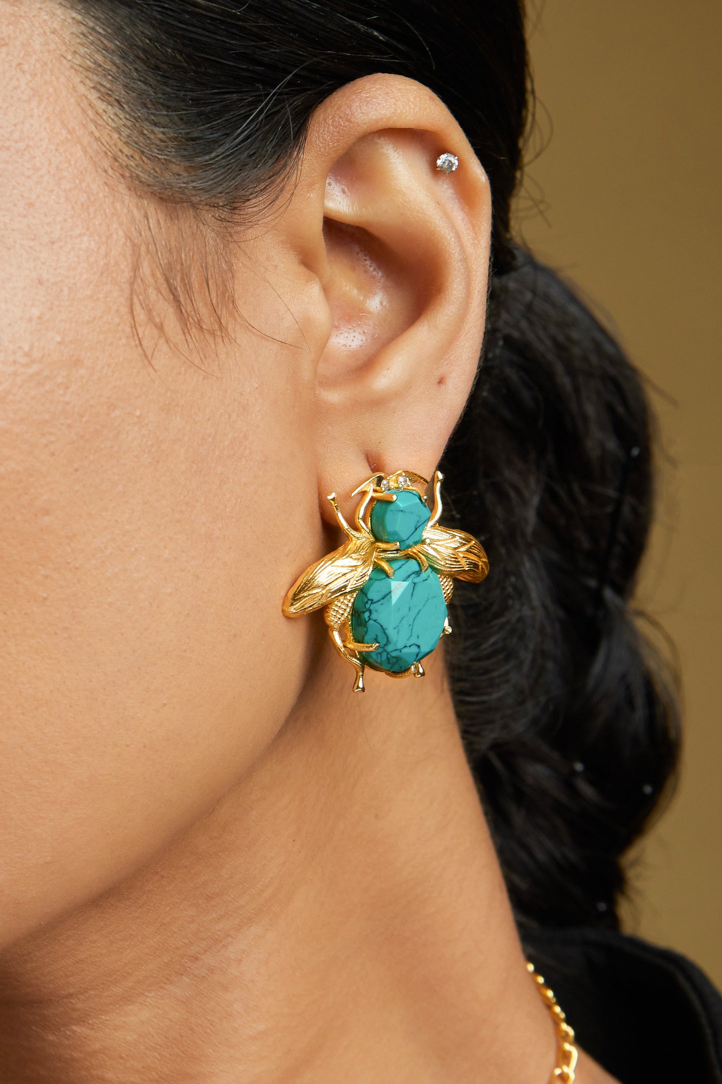 Aqua Bee Earrings - Anti Tarnish