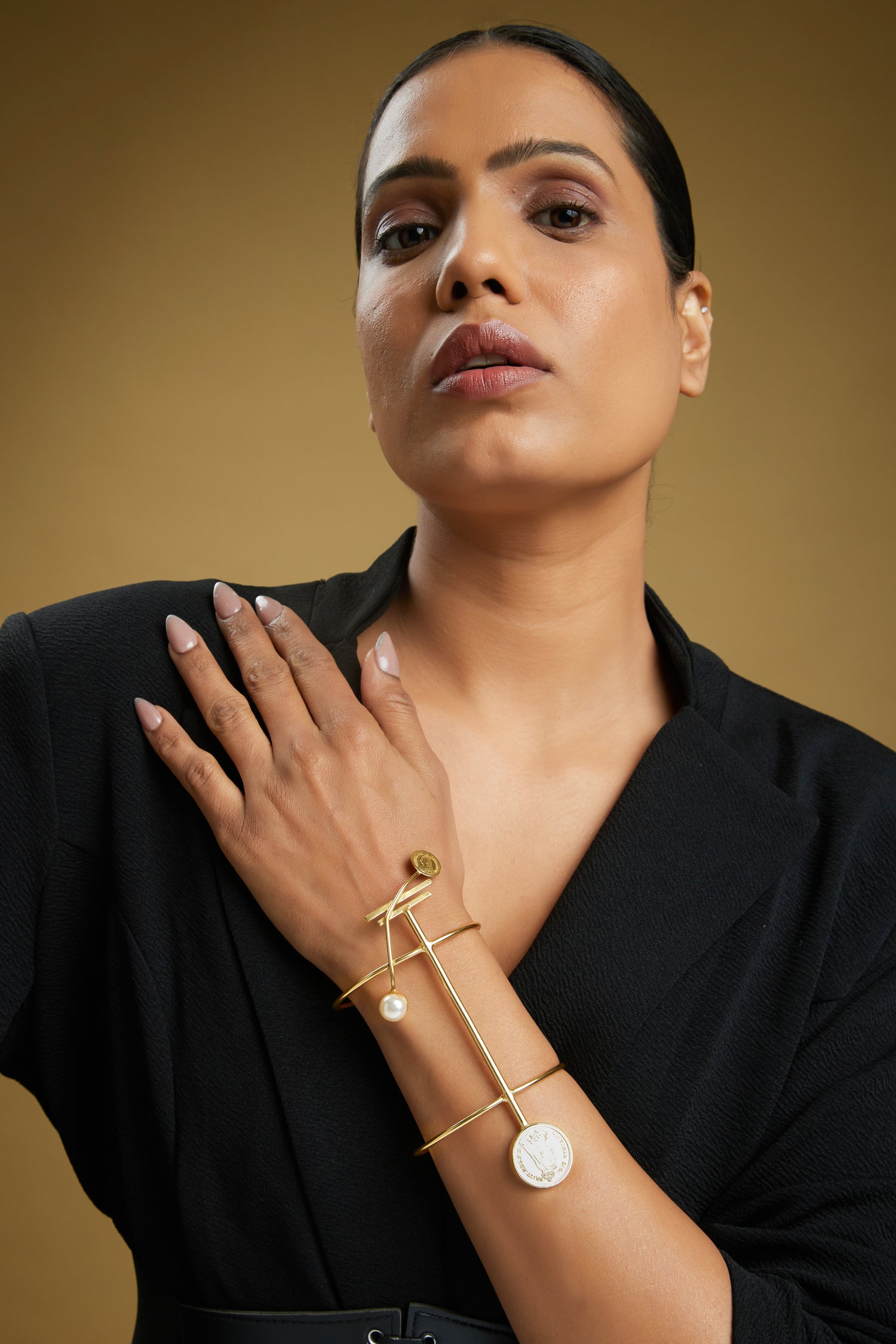 Mezo Cuff Bracelet - 18k Gold Plated, Anti Tarnish