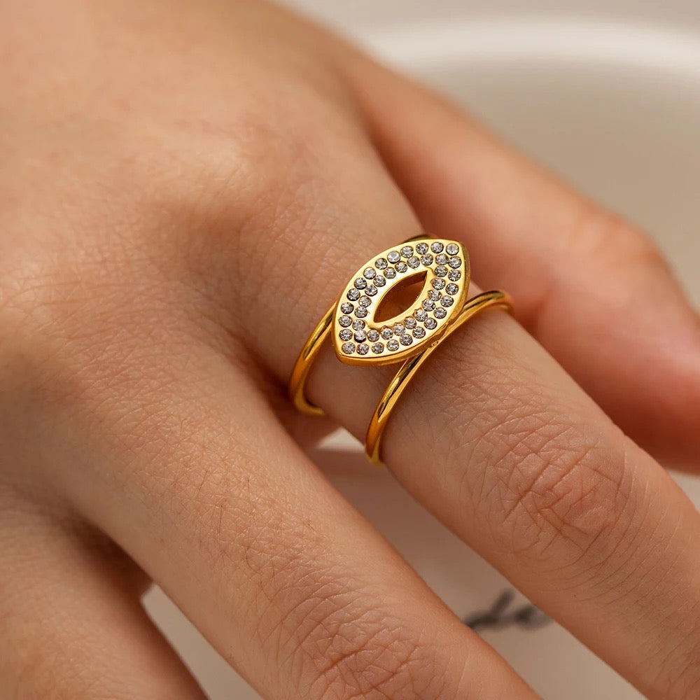 Daria Ring- Waterproof, 18k Gold Plated