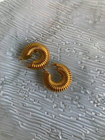 Lined Hoops - Waterproof, 18k Gold Plated