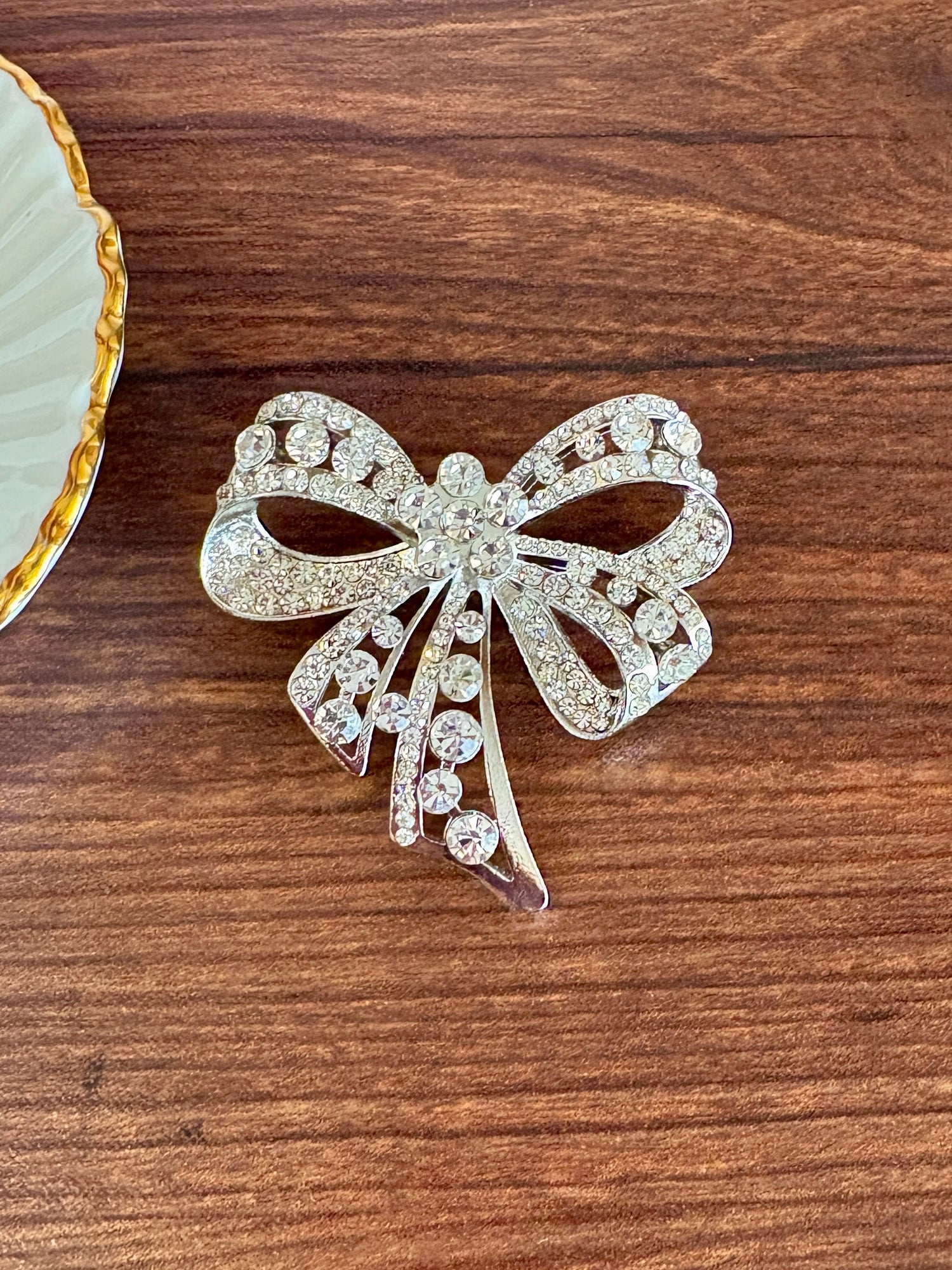 Silver Bow Accent Brooch