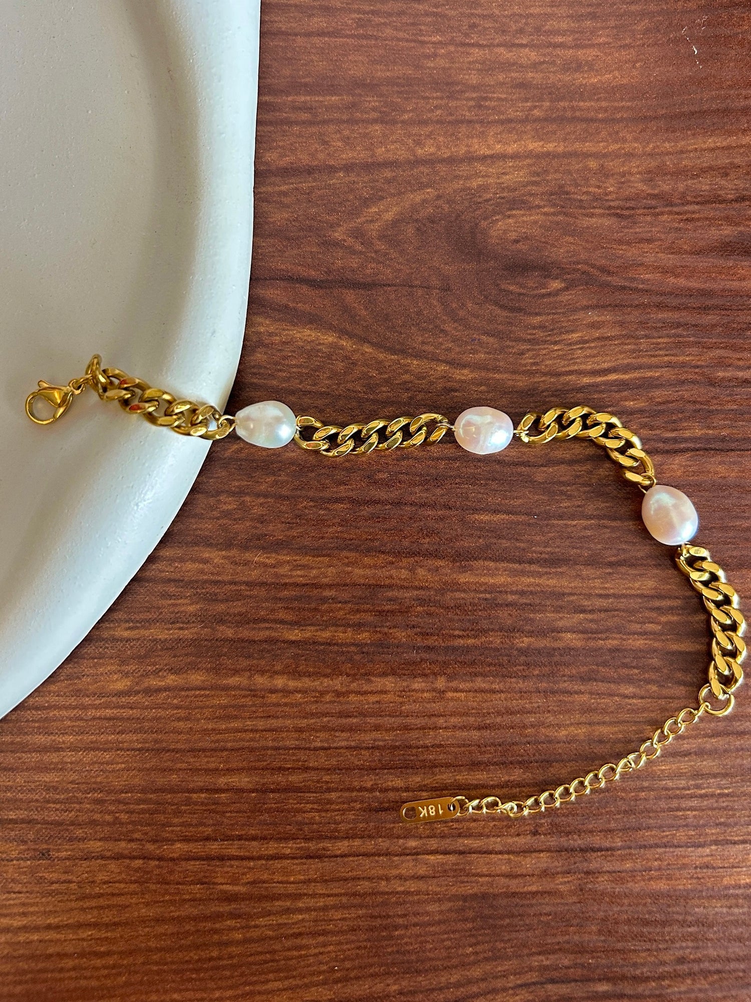 Zori Bracelet - Waterproof, 18k Gold Plated