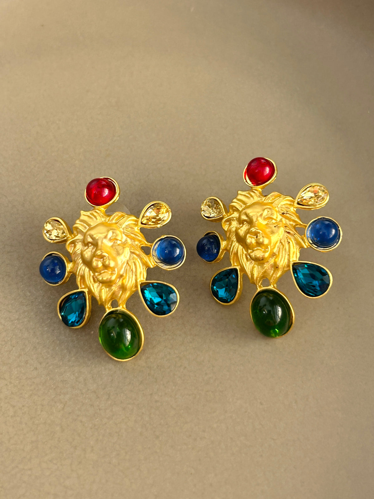 Lion Studs - Anti Tarnish