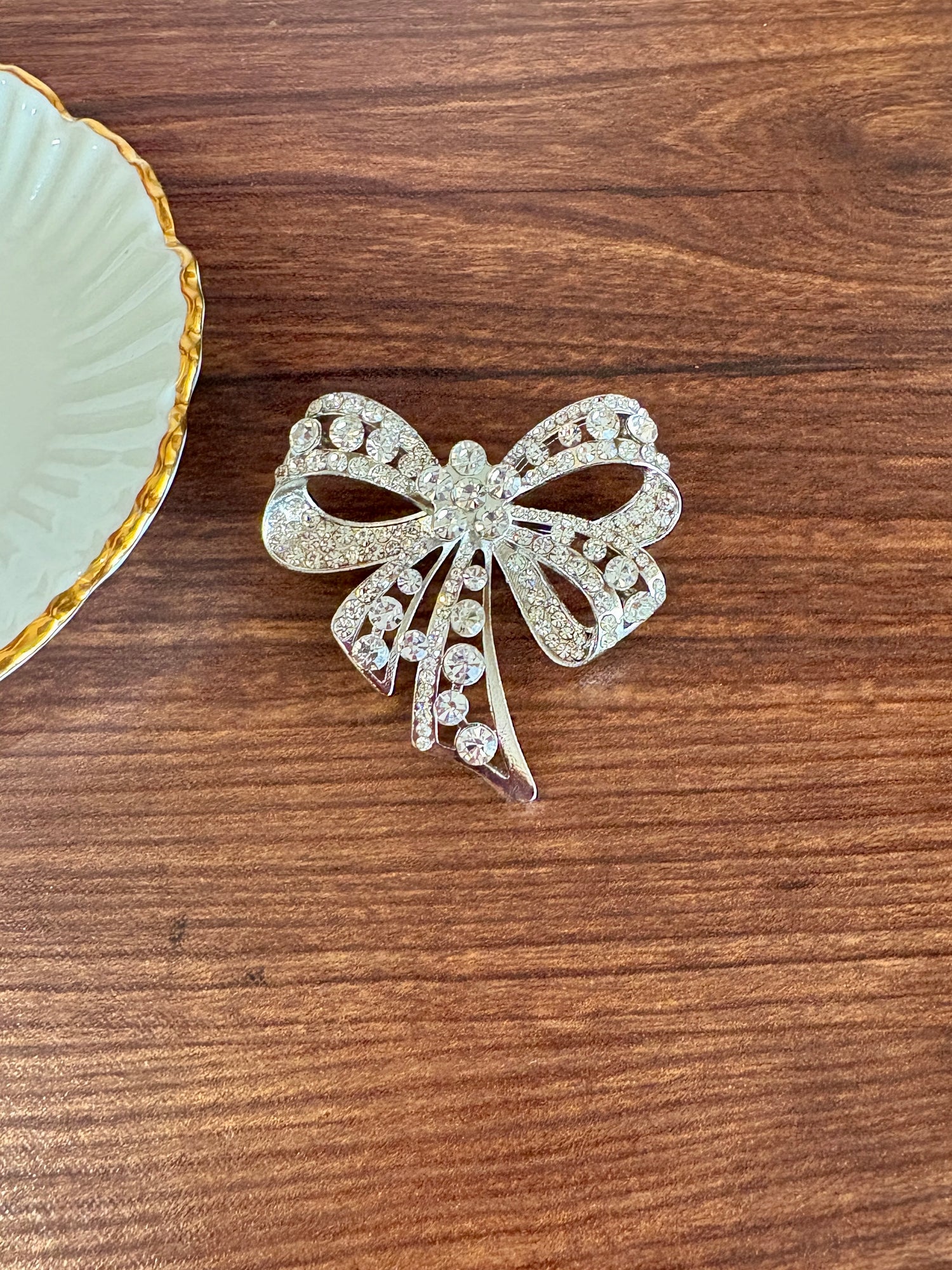Silver Bow Accent Brooch