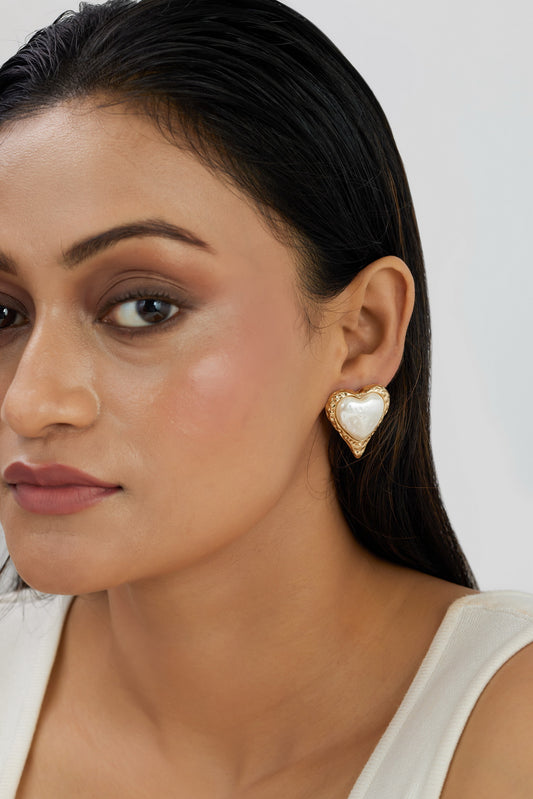 Daisy Pearl Earrings - Anti Tarnish