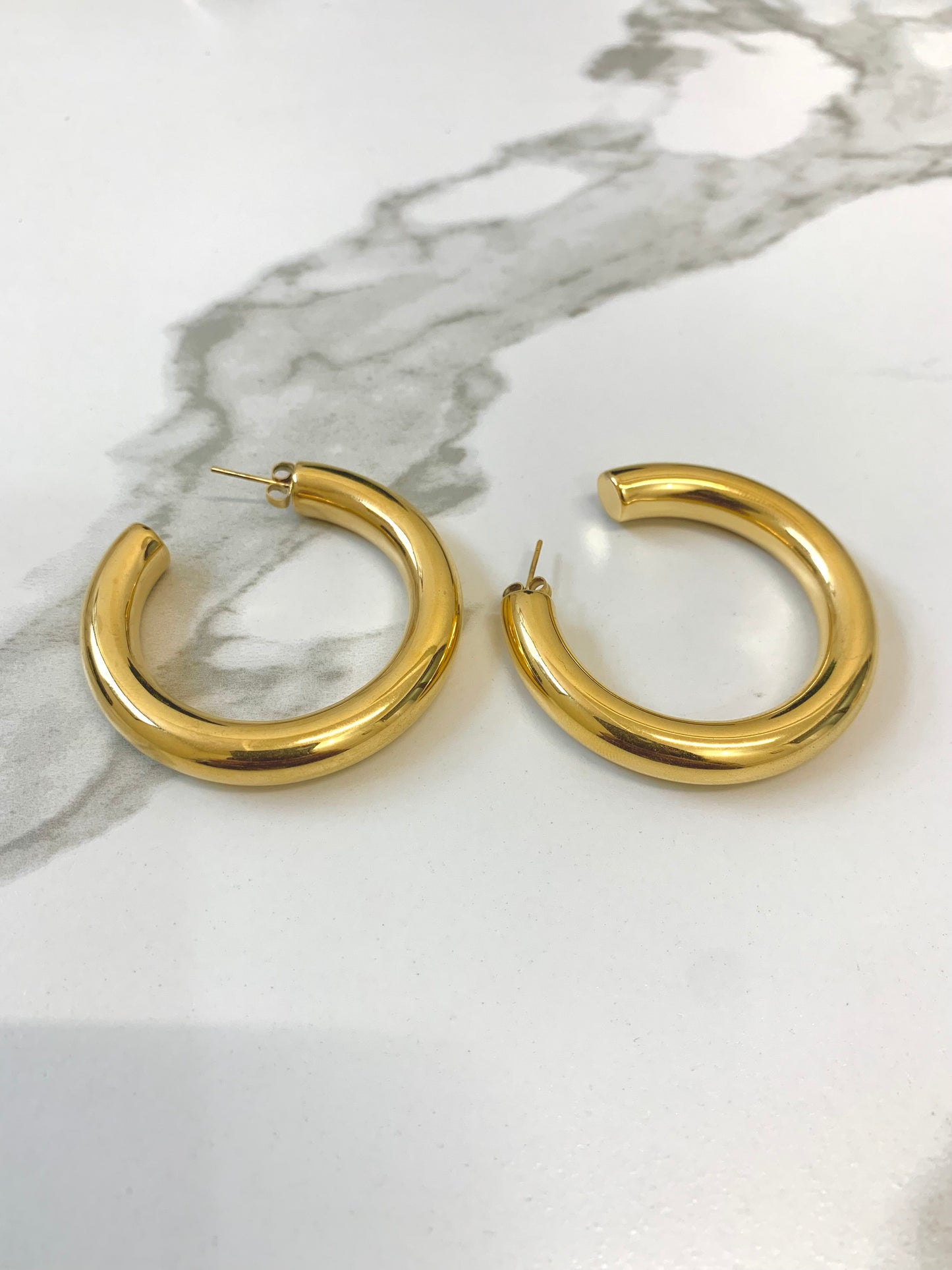 Fily Hoops- Waterproof, 18k Gold Plated