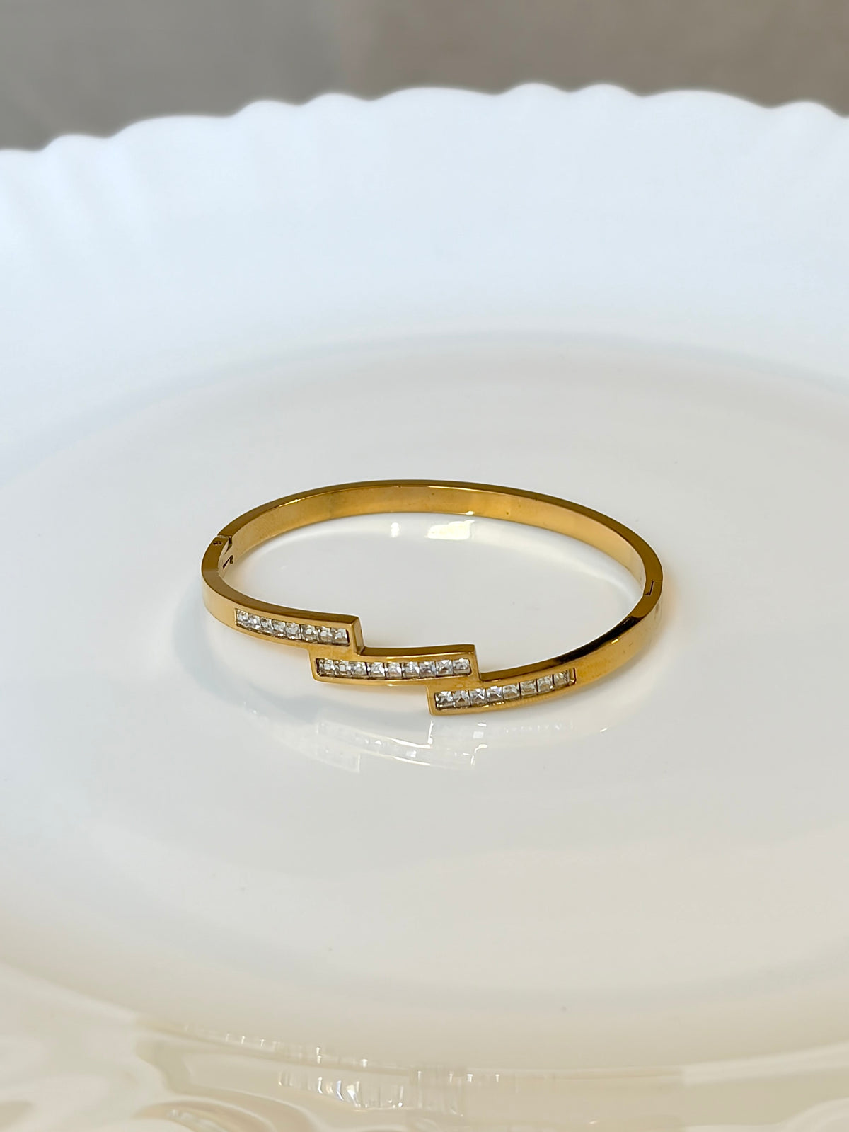 Zaya Bracelet - Waterproof, 18k Gold Plated