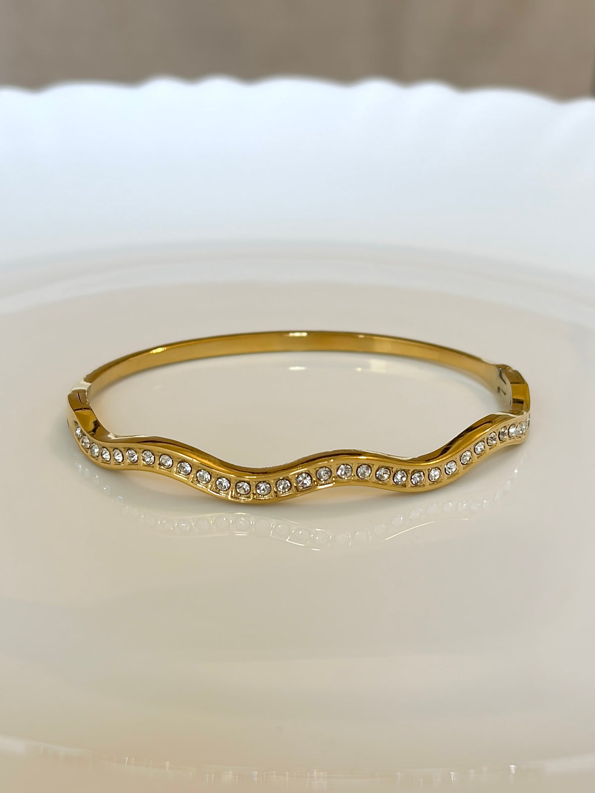 Sela Bracelet - Waterproof, 18k Gold Plated