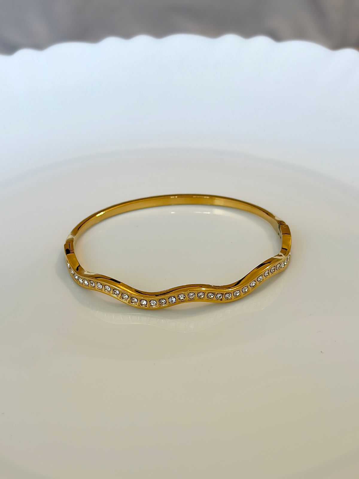 Sela Bracelet - Waterproof, 18k Gold Plated