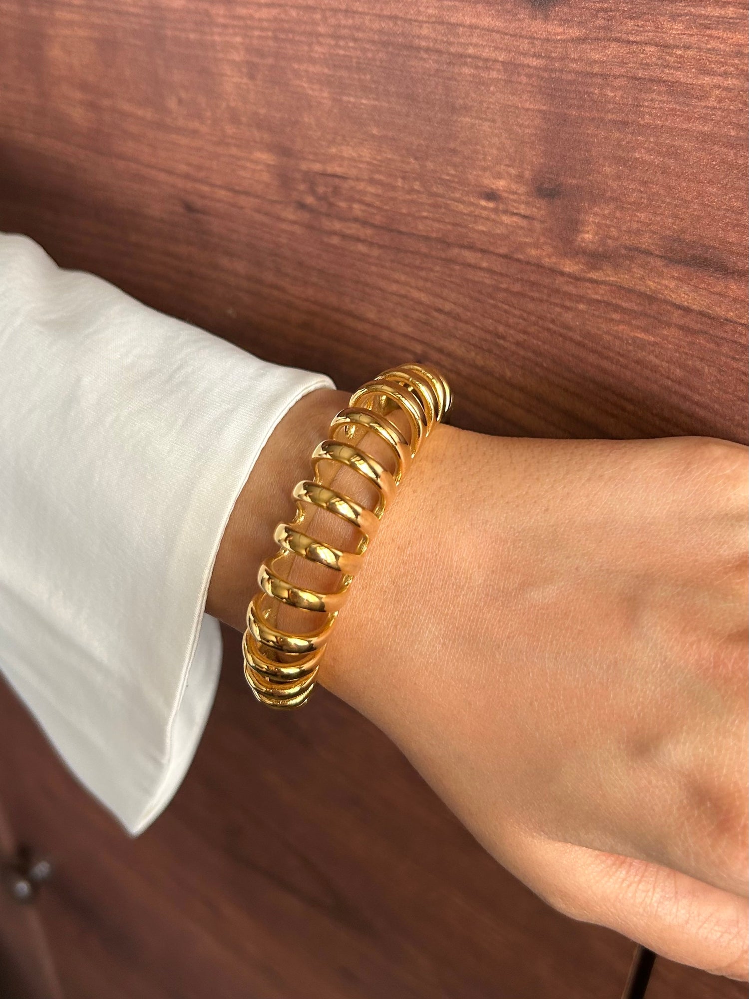 Yeti Bracelet - Waterproof, 18k Gold Plated