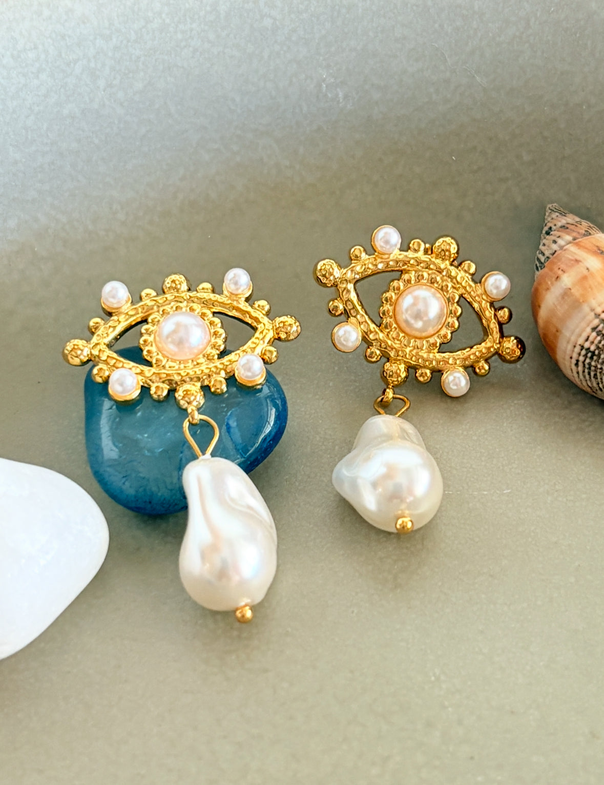 Eye Pearl Earrings - Waterproof, 18k Gold Plated