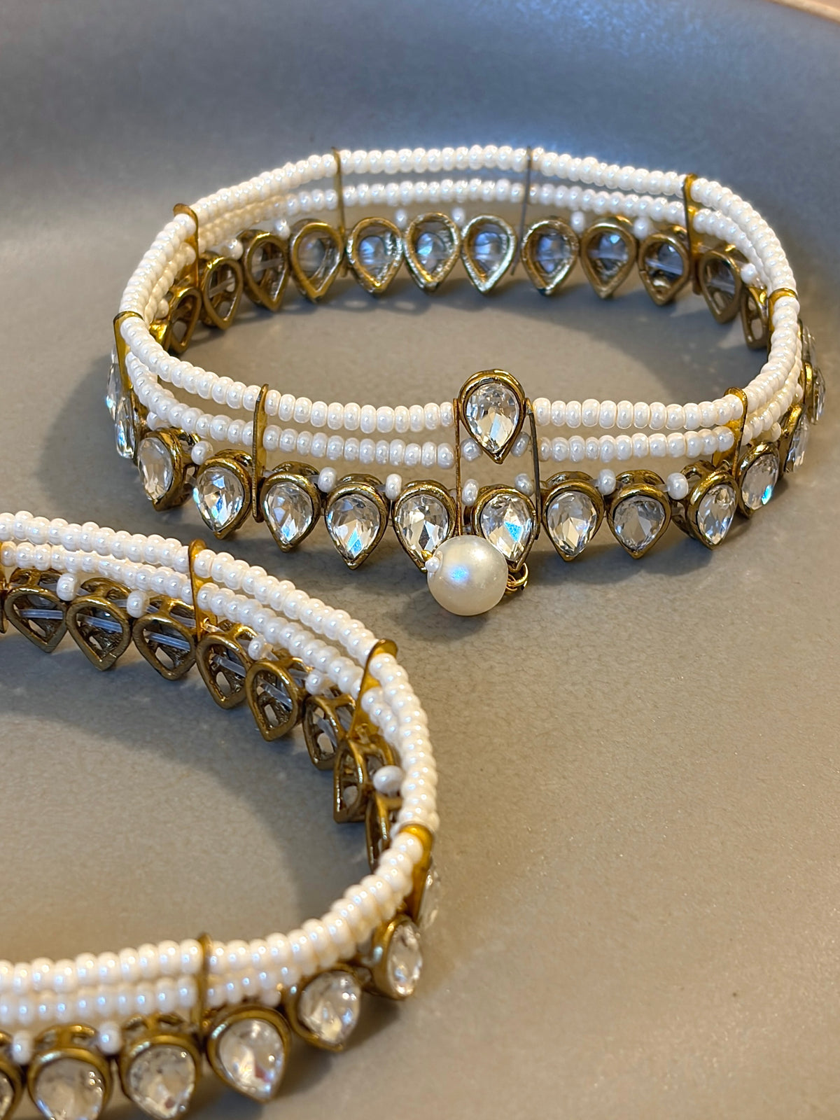 Mehnoor Pearl Kundan Elasticated Payal