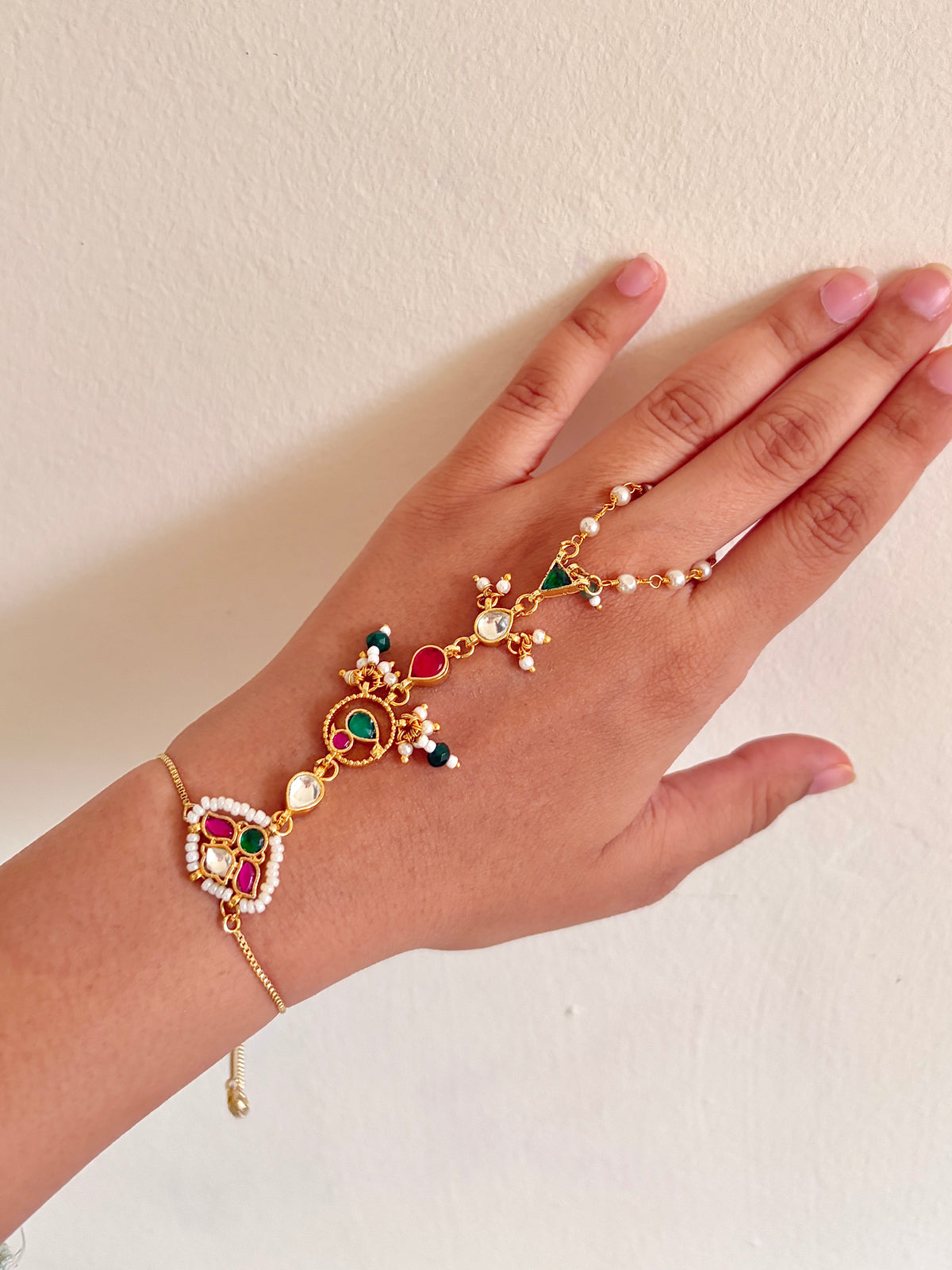 Fursa Colorful Kundan Handchain/Hathphool