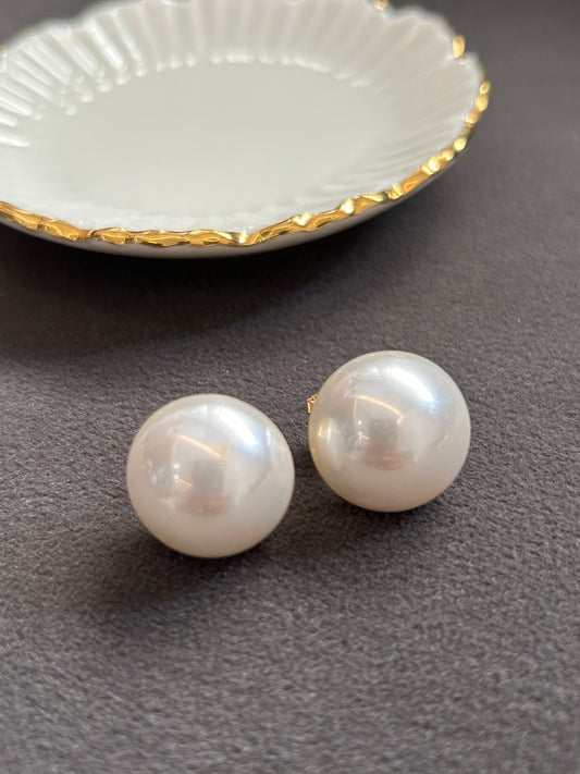 Diva Cut Studs