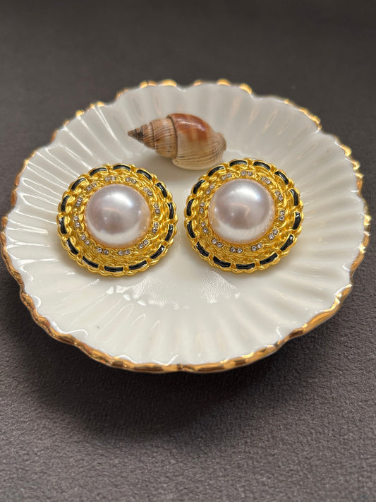 Lasie Earrings
