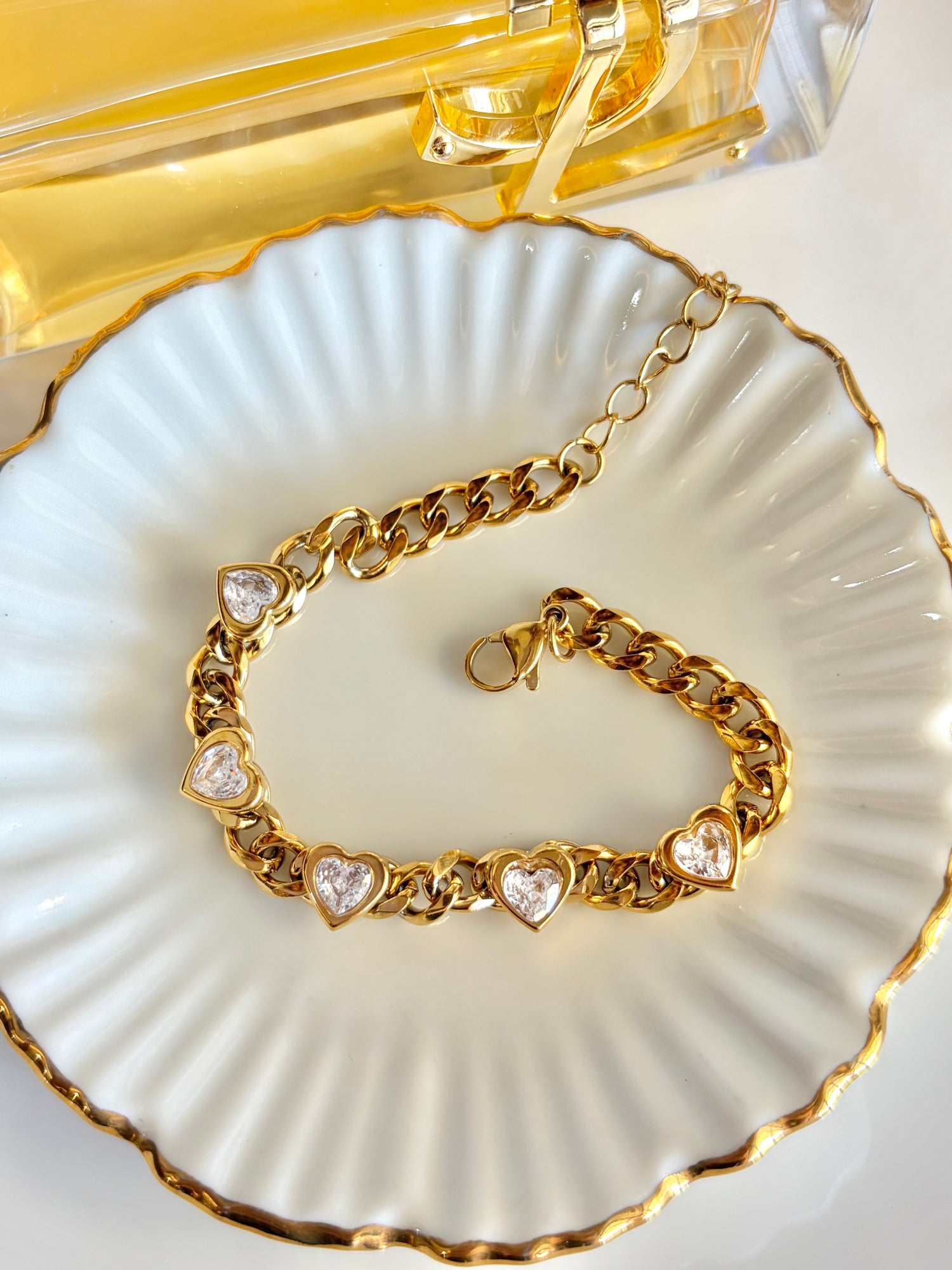 Zara Gold Heart-Cut Chain Link Bracelet