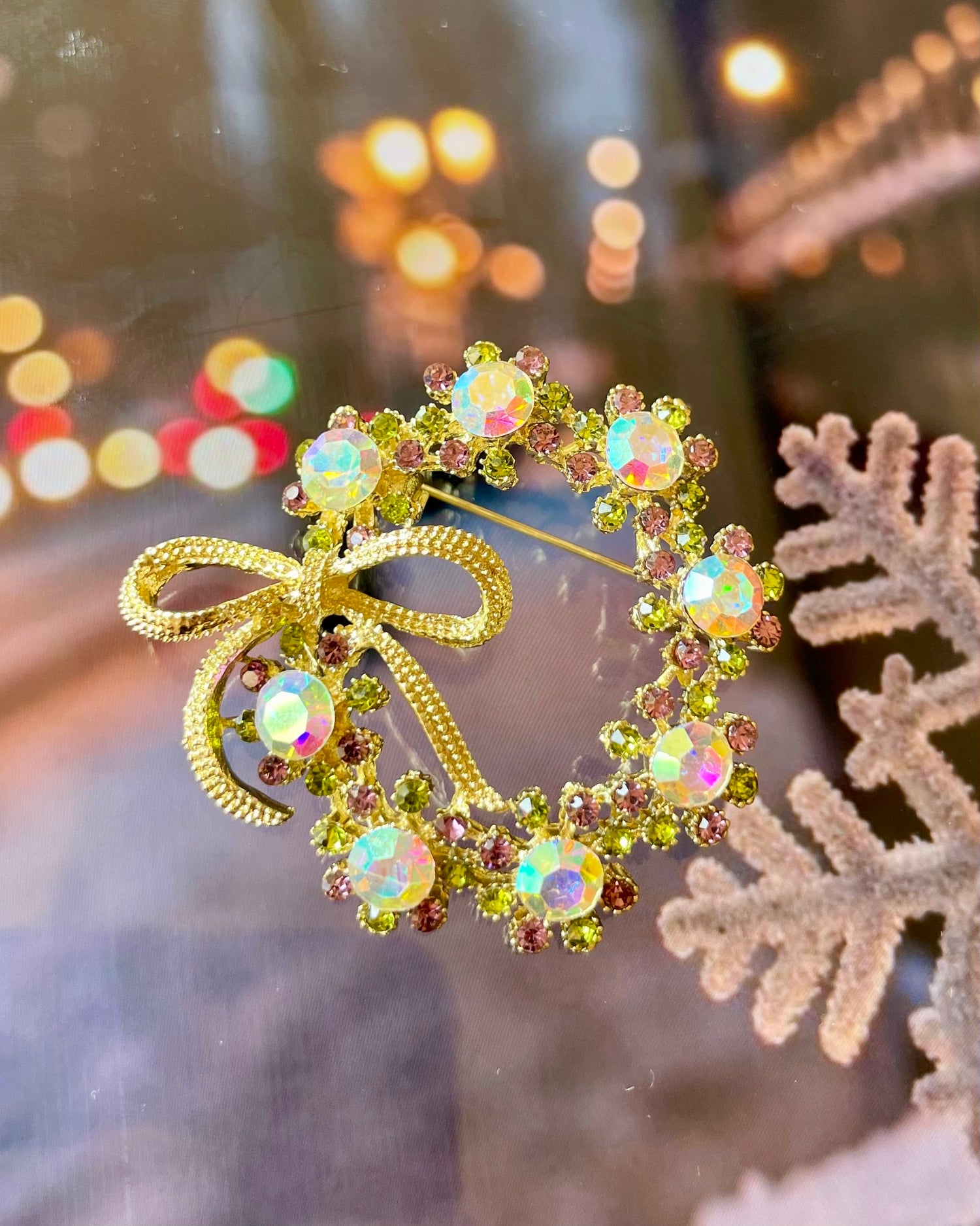Snowflake Bow Studded Round Brooch