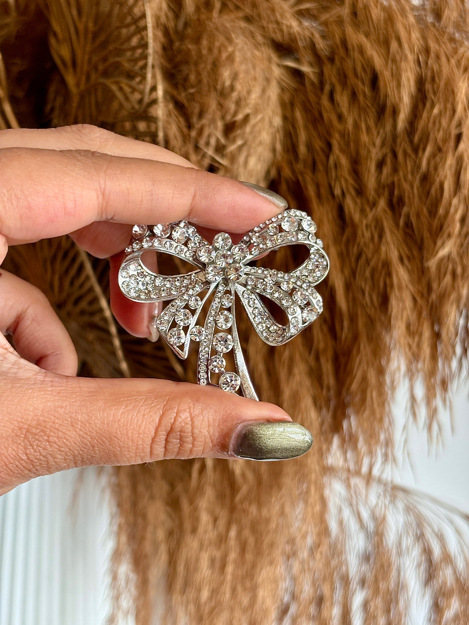 Silver Bow Accent Brooch