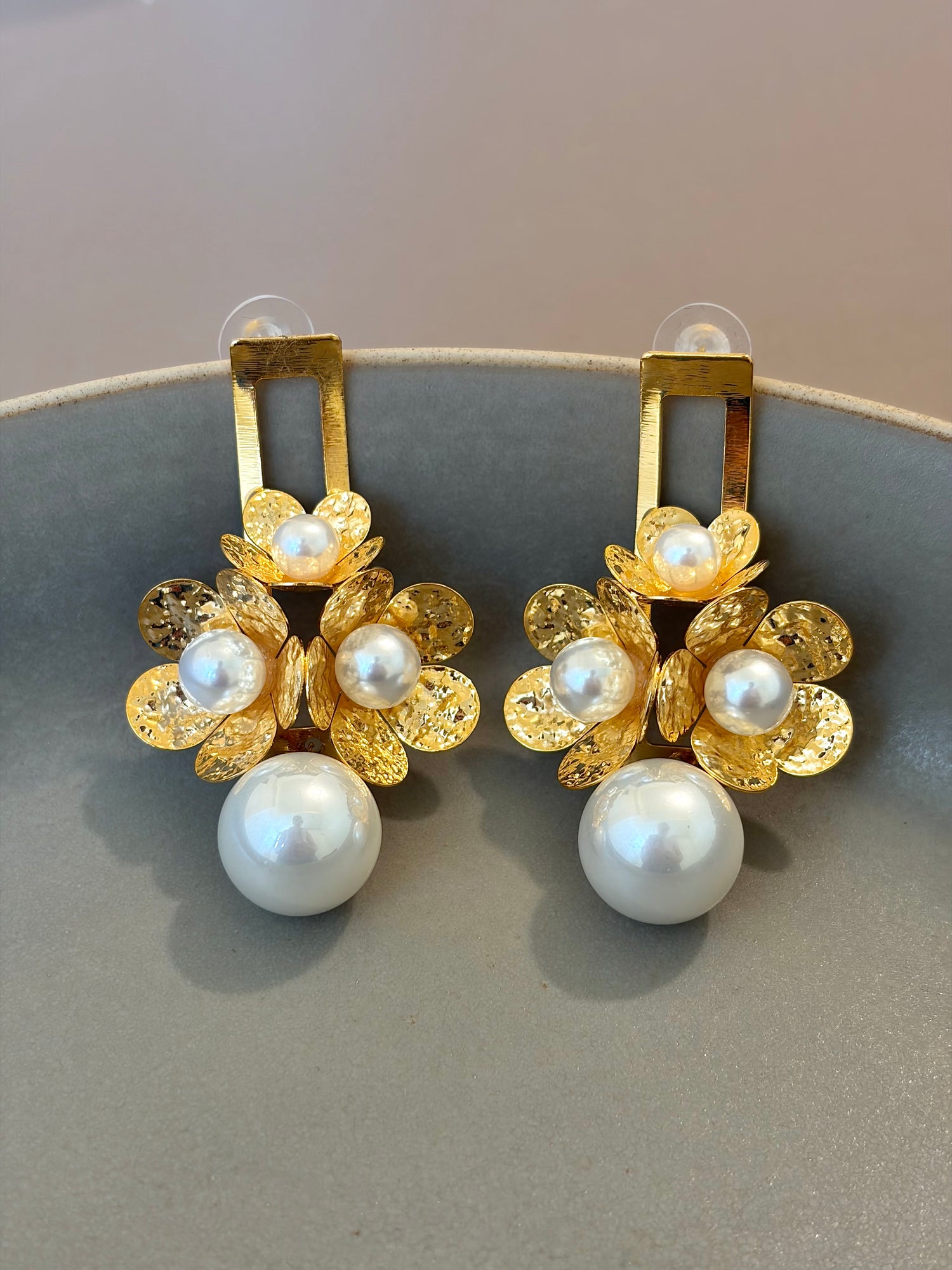 Cluster Round Pearl Earrings