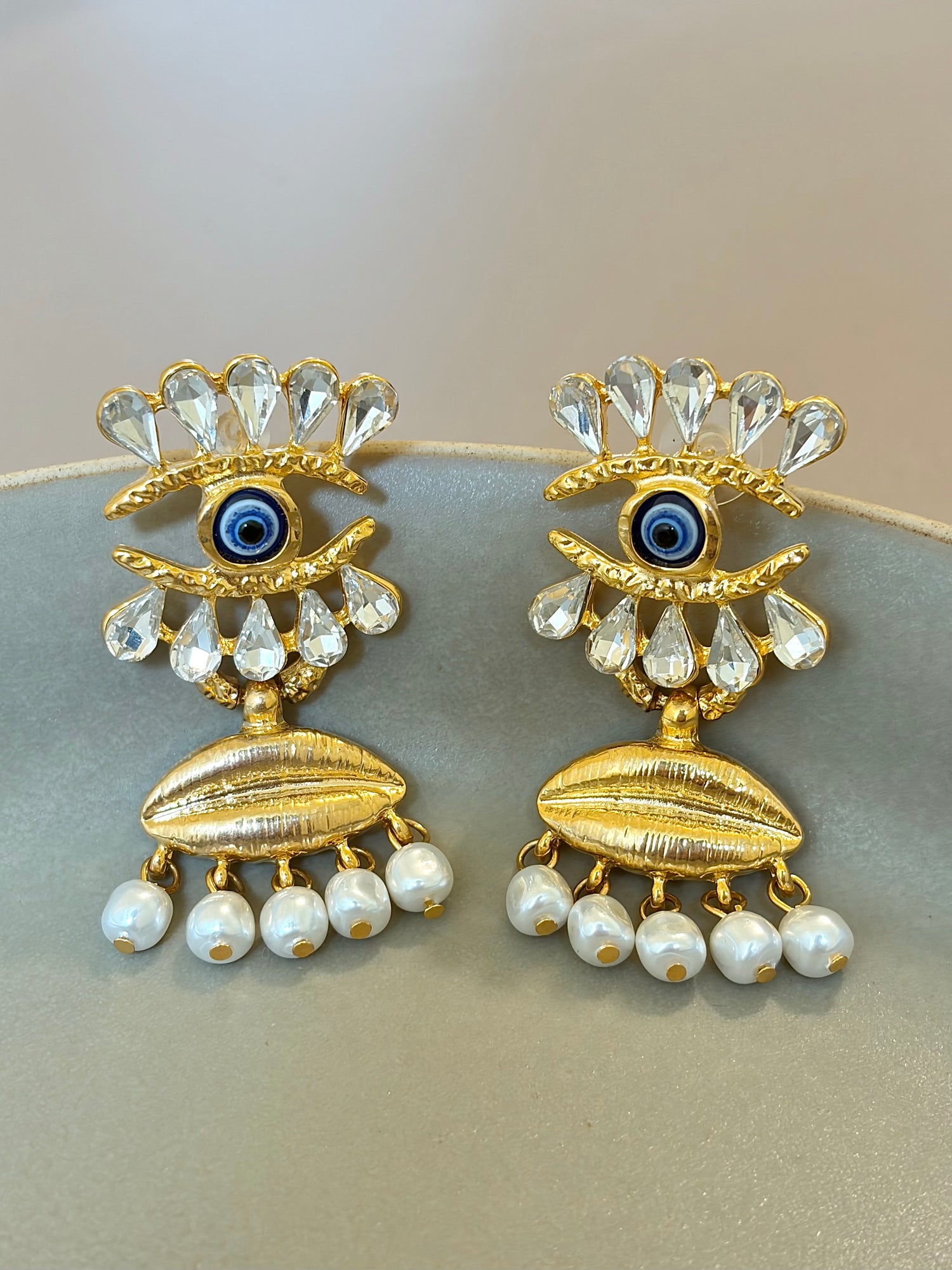 Evil Eye Studded Lips Pearl Earrings