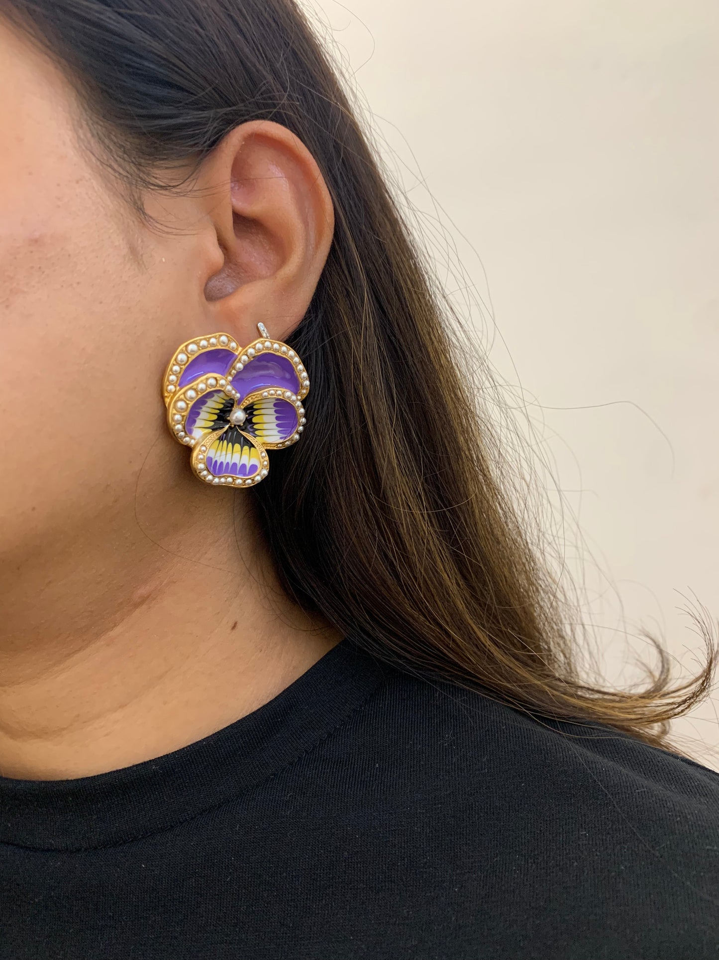 Violet Earrings - 22k Gold Plated