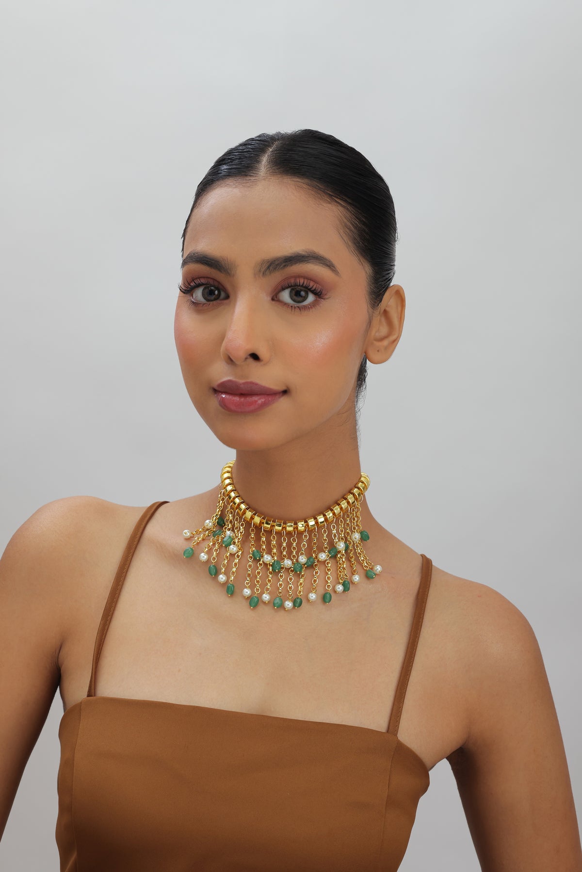 Masai Pearl & Glass Emareld Beaded Fringe Choker Necklace