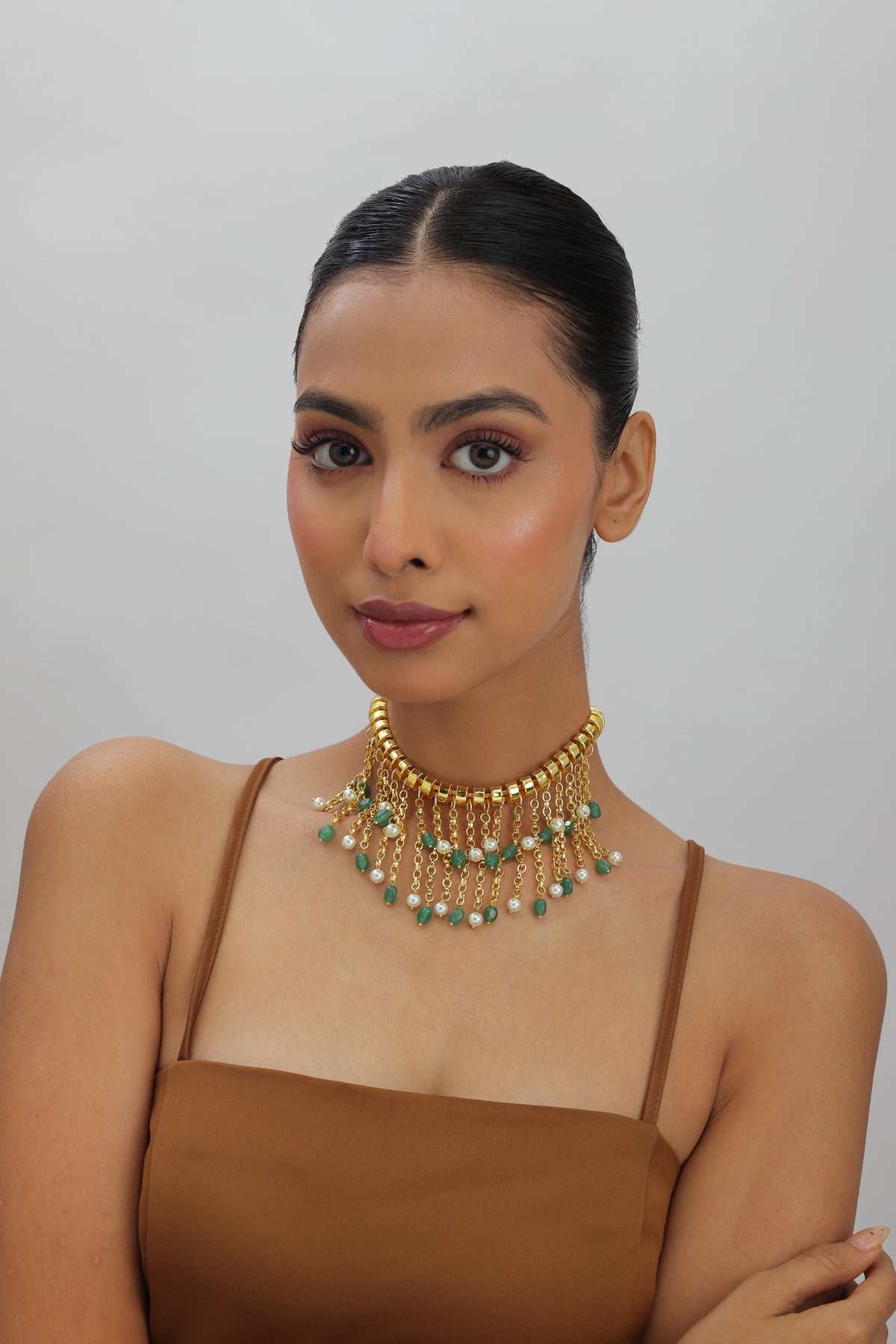 Masai Pearl & Glass Emareld Beaded Fringe Choker Necklace