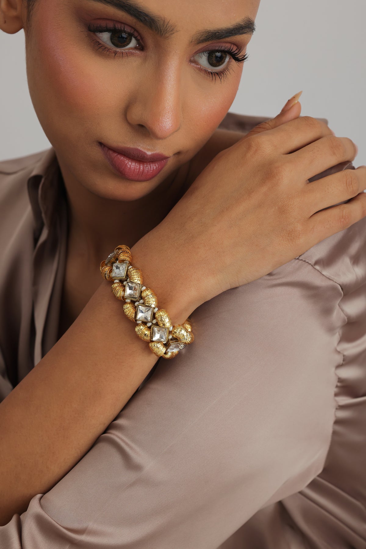 Rasna Kundan Gold Beaded Elasticated Bracelet (Set of 1)
