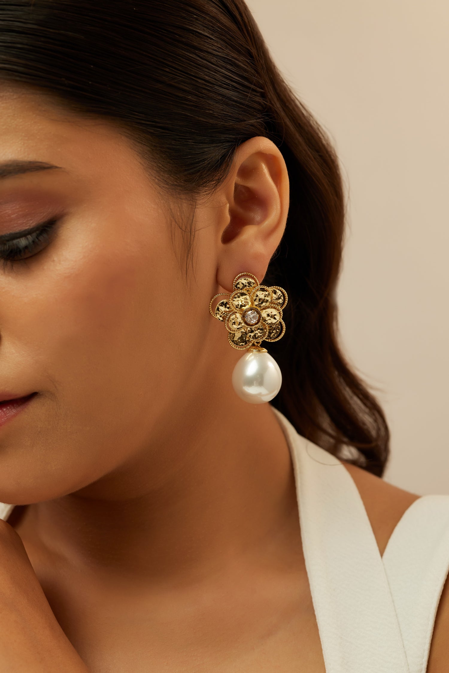 Classic Pearl Drop Flower Earrings
