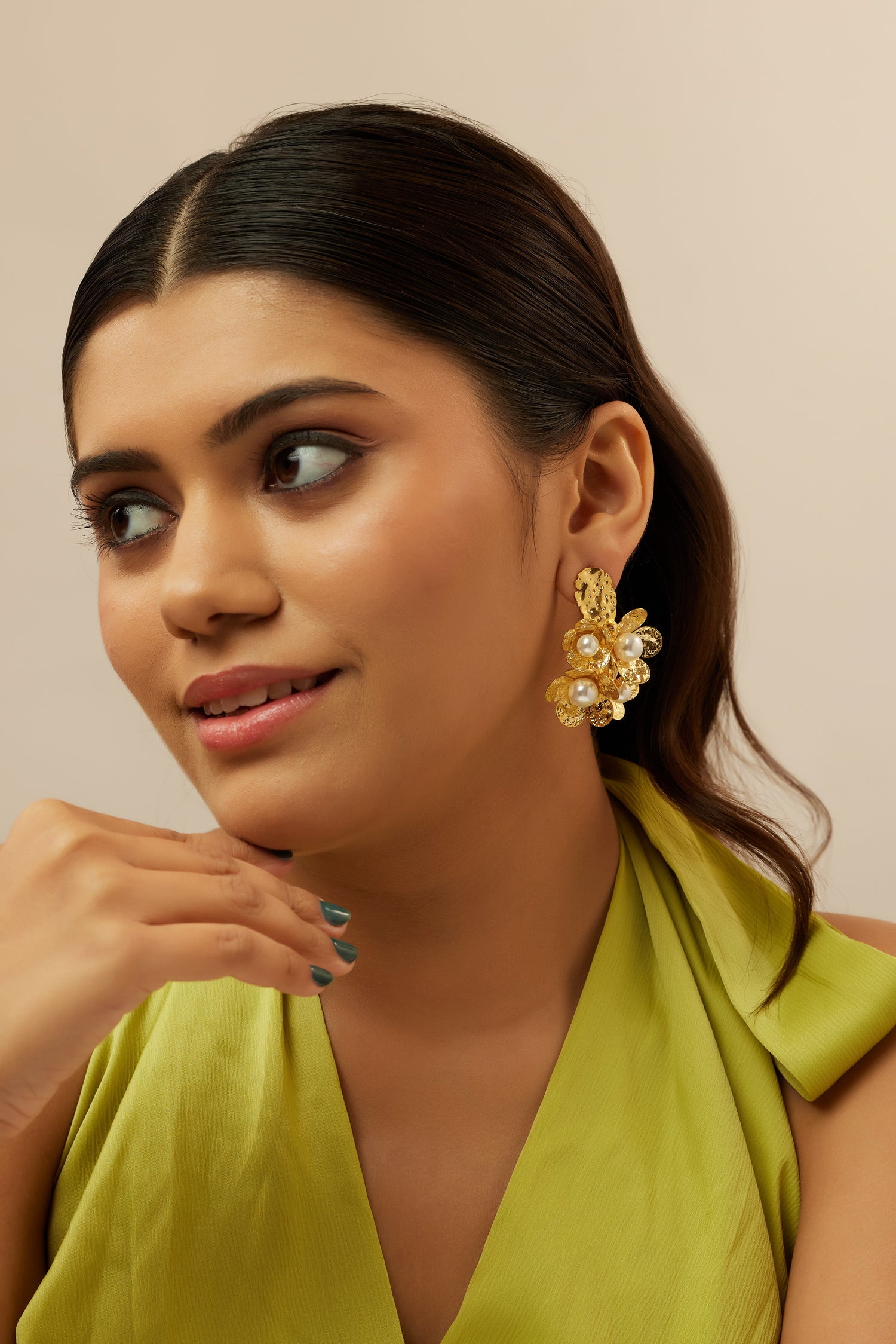Cluster Floral Pearl Earrings